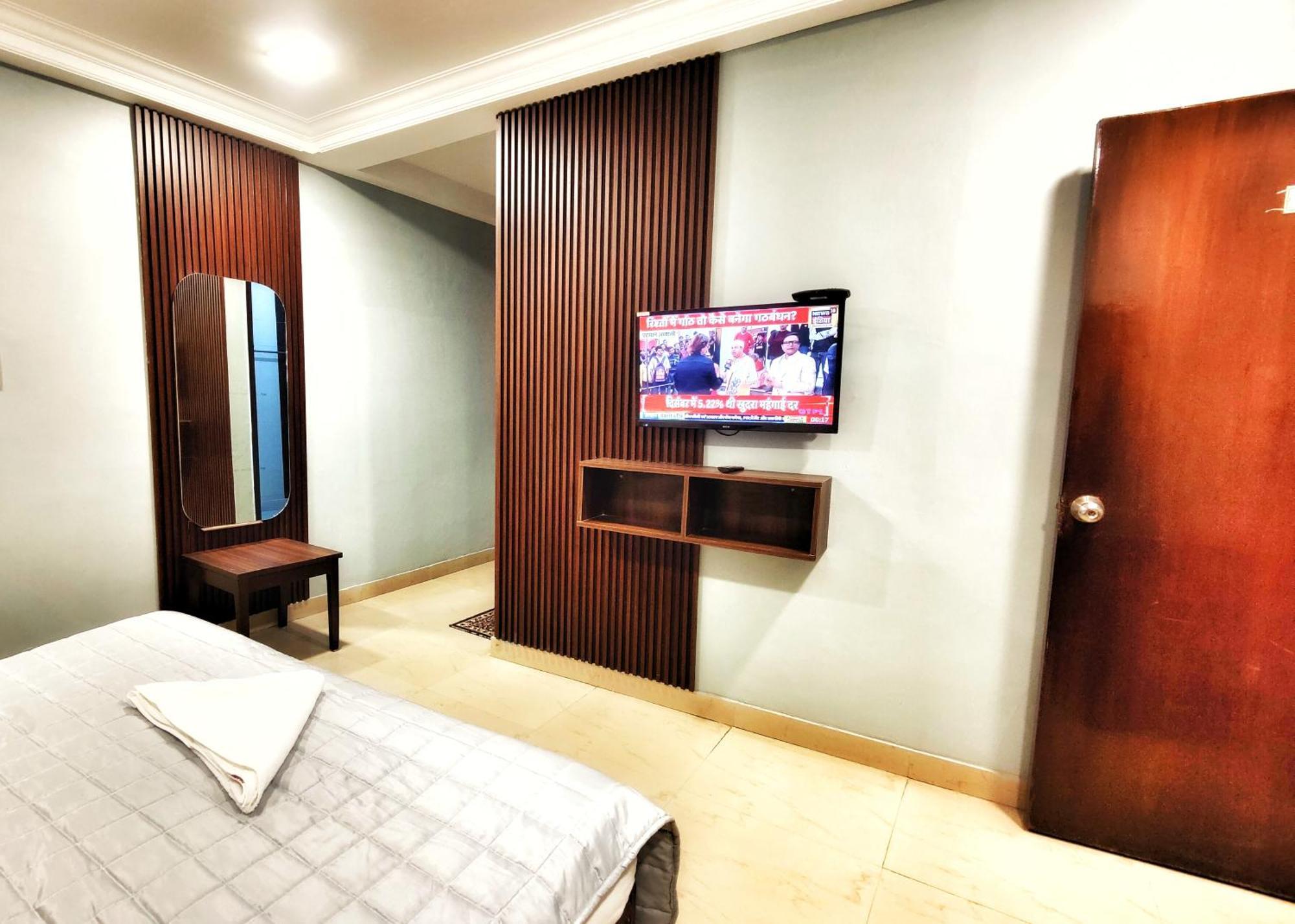 Airport Hotel The Terminal New Delhi Exterior photo